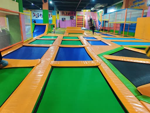 SkyJumper Trampoline Park - Chandigarh - Photo 7