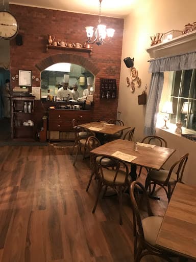 The Willow Cafe - Photo 7
