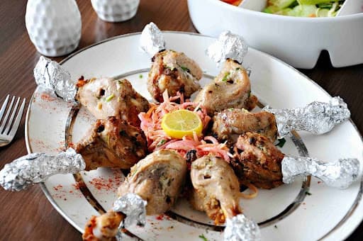 Pal Dhaba-Pal Dhaba Chandigarh-Non Veg Restaurant-Celebrity Restaurant-Best Punjabi Cuisine In Chandigarh - Photo 3