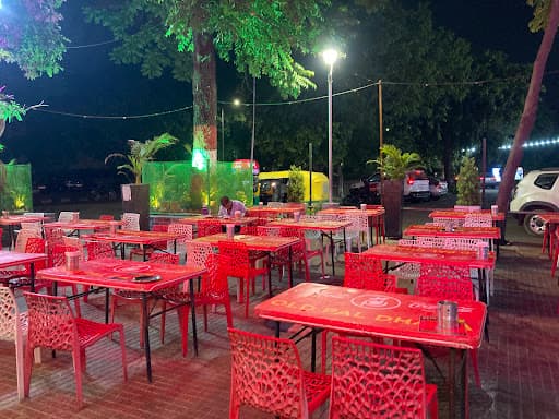 Pal Dhaba-Pal Dhaba Chandigarh-Non Veg Restaurant-Celebrity Restaurant-Best Punjabi Cuisine In Chandigarh - Photo 7
